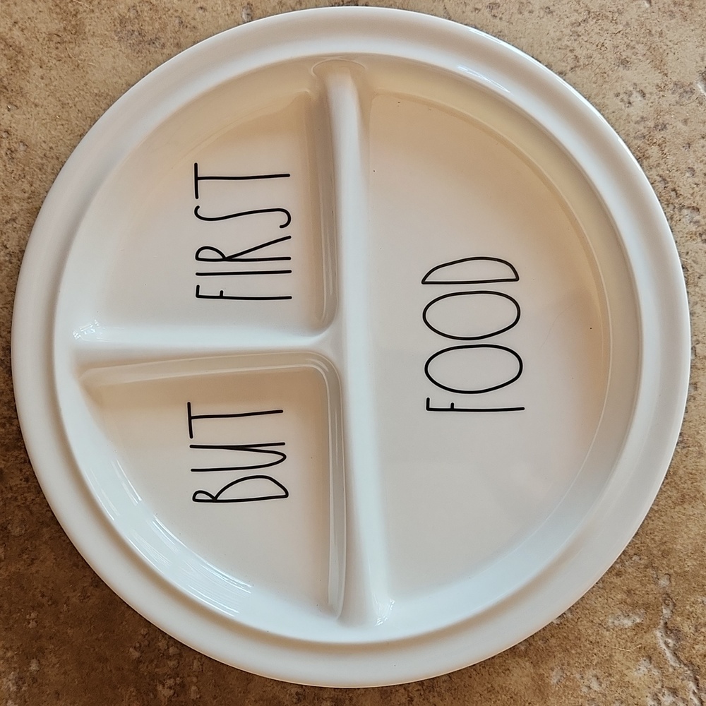 RAE DUNN plastic toddler divided plate